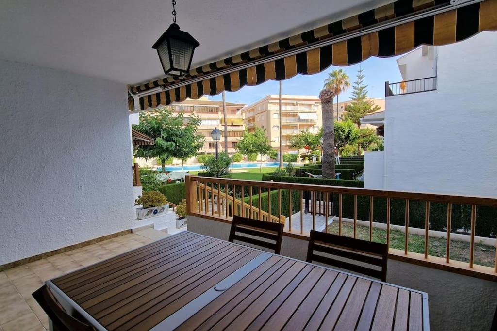 Bungalow Con Jardin Y Piscina Cerca De La Playa 奥罗佩萨德尔马 外观 照片
