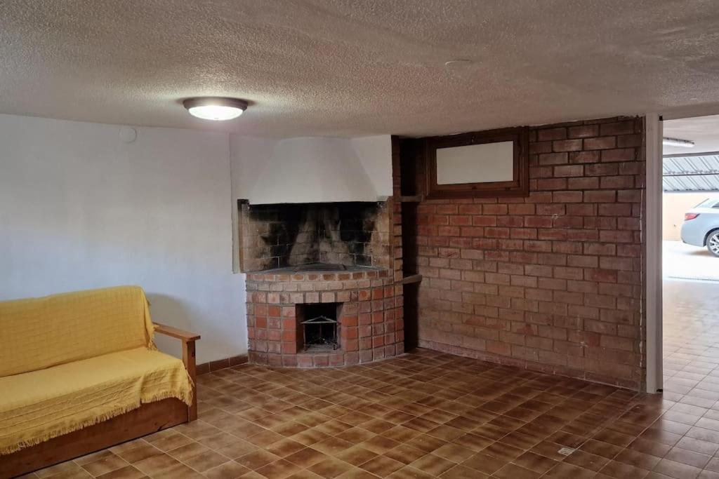 Bungalow Con Jardin Y Piscina Cerca De La Playa 奥罗佩萨德尔马 外观 照片